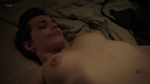 Sara Serraiocco, Nazanin Boniadi - Sex Scenes in Counterpart s01e04 (2018)