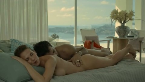 Cecilia Ponce, Aislinn Derbez, Ana de la Reguera - Sex Scenes in Macho (2016)