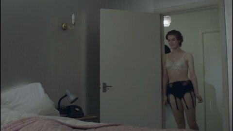 Honor Swinton Byrne - Sex Scenes in The Souvenir (2019)