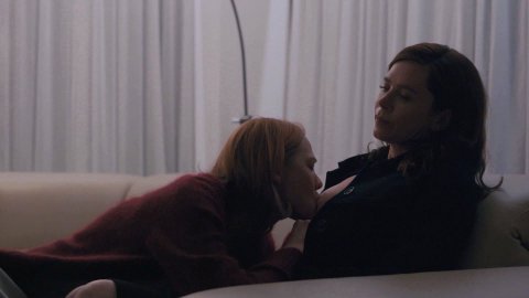 Anna Friel, Louisa Krause - Sex Scenes in The Girlfriend Experience s02e09 (2017)