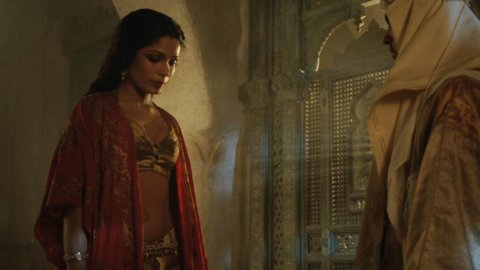 Freida Pinto - Sex Scenes in Black Gold (2011)