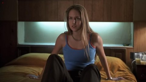 Leelee Sobieski - Sex Scenes in Joy Ride (2001)